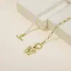 Hebilla Francesa Europea y Americana Ot Cadena de Perlas de 26 Letras Nicho Simple Engarzado Clip de Papel Cadena para Clavícula Lista para Entrega desde la Fábrica