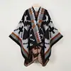 2025 Nuevo Otoño e Invierno Chal Grande Jacquard para Mujer Viaje Exterior Imitación Cachemir Estilo Étnico Abertura Engrosado Cálido Capa
