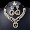 4 px Exagerado Traje de Collar y Pendientes de Aleación con Pedrería Europeo y Americano para Damas Accesorios de Lujo de Cristal para Banquete Boda
