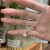 Colar de Pérolas com Corrente Assimétrica para Meninas Estilo Coreano Corrente de Emenda Design Personalizado de Nicho Corrente de Clavícula Simples e Versátil