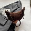 Bolso pequeño vintage Maillard marrón esmerilado para mujer, otoño e invierno, 2024, bolso de esquina, bolso bandolera tipo bola de masa que combina con todo.
