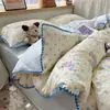 Juego de ropa de cama de cuatro piezas de grado A para maternidad e infantil, algodón puro, apto para dormir desnudo, estilo lindo ins, sábana y funda de edredón con bordes festoneados, juego de tres piezas para dormitorio