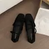 Zapatos planos bajos retro de gamuza versátiles de nicho 2026 para mujer, nuevos zapatos de punta cuadrada para primavera-verano