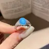 Anillo Geométrico Abierto Redondo de Piedra Estilo Medieval, Sensación de Lujo Ligero y Gama Alta, Anillo Vintage para Dedo Índice, Anillo de Diseño de Nicho para Mujer