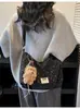 Bolso de Mano Artístico de Lunares con Lazo Transfronterizo Modelo Nuevo Invierno 2026 Bolso de Hombro Cruzado para Estudiantes y Viajes al Trabajo Bolso de Tela