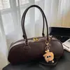 Bolsa Retrô Transfronteiriça de Grande Capacidade para Mulheres Outono e Inverno 2025 Nova Bolsa Transversal com Design de Nicho Bolsa Travesseiro de Ombro Único Axilar