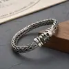 Yuhong 2024 Nuevo Dominante Calavera Diseño Puro Tejido a Mano Pulsera para Hombre Retro Vieja Moda Ins Pulsera