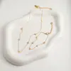 Pulsera Elegante de Moda Corazón Pequeño Circonita Azul y Blanca Acero de Titanio para Mujer Cadena Fina Exquisita Lujo Ligero Joyería de Mano Transfronteriza Corazón de Melocotón Cruz