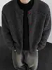 2026 Suéter Cardigan Retro de Cuello Redondo para Hombre Otoño Invierno Holgado Hipster Fresco Sentido de Alta Gama Tejido Perezoso Chaqueta Casual