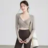 Novas Roupas de Yoga de Outono com Bojos, Justas Modeladoras para Corrida Esportiva, Mangas Longas, Tops Avançados para Treinamento de Pilates Venda por Atacado