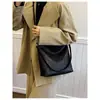 Bolso cruzado de estilo coreano de gran capacidad para mujer, nuevo bolso bandolera retro de moda de 2024, bolso de hombro explosivo tipo cubo