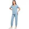 Uniformes médicos personalizados com etiquetas de tecido, uniformes de enfermagem pós-parto com decote V em poliéster, vestuário médico, disponíveis para pedidos em atacado a partir de uma peça, em estoque para entrega direta