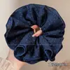 Goma para el pelo de encaje francés, un accesorio para el cabello de alta gama para mujer, perfecto para crear un moño o una cola de caballo elegante. Es un coletero delicado y elegante, disponible en tamaño grande