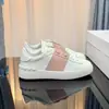 Zapatos Blancos Nuevos 2024 Marca V Suela Gruesa con Tachuelas Unisex Versátiles de Cordones Tenis Casuales Tenis con Bloques de Color