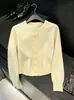 Cardigan de Tricô Amarelo Cremoso, Suave e Macio, para Mulheres, Novo Outono 2026, Peça Externa Curta, Suéter Casaco, Top Único e Exquisito