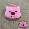 Pin de Oso Lindo Ins Estudiante Estilo Coreano Lindo Insignia de Regalo Broche de Dibujos Animados Regalo Muñeco de Peluche Pacha