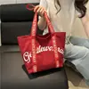 Bolsa tote casual y elegante para mujer, nuevo modelo 2025, única, simple, moderna, bolso de mano de nicho y bolsa de hombro para compras