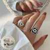 Anillo de fuegos artificiales elegante y exquisito para mujer, lujo ligero, moderno, único, anillo abierto versátil, borde ancho, anillo de moda para el dedo índice de celebridad de internet