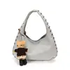 Bolsas para mujer, bolsas para mujer de comercio exterior, bolsos vintage marrones de hombro y axila, bolsos de remaches de alta gama, transfronterizo