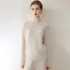 Suéter de punto de cachemira 100% con hilo Consinee, nuevo suéter de punto holgado de cuello alto para mujer de otoño e invierno