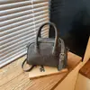 Bolsas de Moda Populares para Mujer Primavera y Verano 2026 Nuevo Versátil Bolso de Hombro Cruzado Tipo Almohada Bolso de Mano Pequeño Exquisito Super Caliente