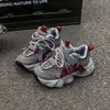 Zapatillas infantiles 2026 primavera nuevo estilo para niños cómodas de suela blanda zapatos de estudiante papá para niños mayores moda casual