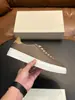 Zapatillas de cuero de vaca de primera capa de corte bajo, diseño perforado transpirable STN, multicolor, versátiles, para uso diario casual de hombre
