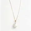Collar de perlas de concha para mujer, cadena para clavícula en forma de lágrima, diseño de nicho de alta gama, accesorio para el cuello de dama, beneficios de promoción para transmisión en vivo