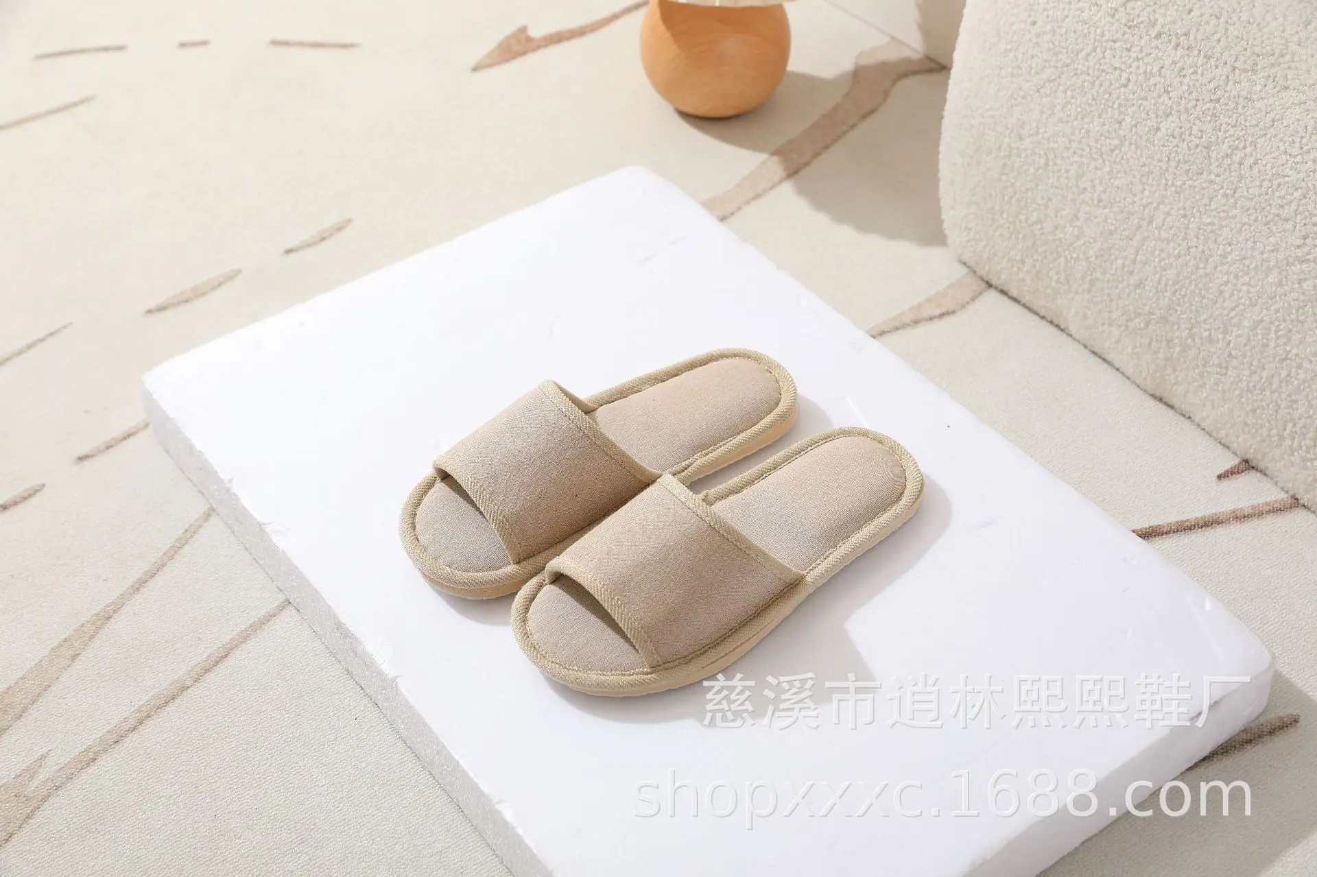 纯色开口拖2色