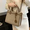 Corea del Sur Nicho Portátil Bolso Grande para Mujer Otoño e Invierno 2022 Nueva Moda Bolso de Hombro con Cadena Sentido Bolso de Gran Capacidad