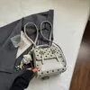Mochila Pequeña Retro de Lunares para Mujer 2026 Verano Nueva Moda Versátil Diaria para Viajar de Compras Mochila Pequeña