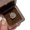 Anillo Corona de Encaje Cepillado Vintage Estilo Japonés Exquisito Fresco Gama Alta Hermoso Anillo Nuevo Modelo 2025