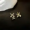 Pendientes de Clip de Perlas para Mujeres Sin Perforaciones, Pendientes con un Diseño Único, Estilo Vintage de Nicho, Pendientes de Alta Gama con un Temperamento Refinado