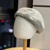 Chapéu Boina Coração Estilo Novo Simples Celebridade da Internet para Mulheres Respirável Versátil Retro Usando para Trás Boné para Frente Chapéu de Pintor Faz o Rosto Parecer Menor