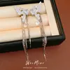 Pendientes Largos Estilo Coreano con Borla de Mariposa Incrustada de Circonita, Elegantes y con Estilo, Pendientes de Lujo Ligero y de Gama Alta al por Mayor