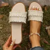 Sandalias planas sin cordones para mujer, disponibles en tallas grandes, en stock, con un estilo chic y casual, adornadas con perlas y pedrería, perfectas para la playa