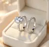 Conjunto de anéis de duas peças em zircônia oval tipo ovo de pombo de alto brilho, conjunto de anéis empilháveis full-diamond de luxo leve