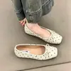 Zapatos planos bajos estilo francés para mujer, nuevo modelo otoño 2026, zapatos Mary Jane de suela suave con lunares y lazo, estilo elegante