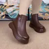 Botas Femininas Curtas de Couro Macio com Solado Grosso para o Inverno de 2026 Versáteis Bico Redondo Zíper Lateral Forro de Pelúcia Quente Proteção Contra o Frio Confortáveis Sapatos Individuais