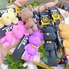 Llavero Famoso en Internet de Oso Fresa Lindo Juguete de Moda Colgante de Muñeca Llavero de Coche Decoración Regalo
