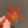 Broche Brillante de Pedrería Estilo Hoja de Arce Roja Estilo Sencillo y Suave Pin Decorativo para Traje Chal Otoño Invierno Viaje Diario Desgaste Exquisito