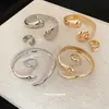 Pulsera Abierta Ovalada con Esmalte Metálico Europea y Americana Anillo Ins Personalizable Pulsera Versátil Joyería de Lujo Ligero Alta Gama