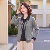 Nueva moda de otoño: Camiseta elegante y holgada de manga larga para mujeres de mediana edad, creando un efecto adelgazante; un look de dos piezas para mujeres mayores