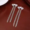 Pendientes de Plata Chapada en Oro Real de 18k con Aguja de Plata, Flecos de Lazo con Circonia, Pendientes de Botón, Pendientes de Lujo Ligero con Acabado de Alta Gama, Pendientes de Diseño Exagerado, Accesorios para Pendientes