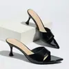 Sandálias de Salto Alto Femininas de Verão, Presentes de Comércio Exterior, Sapatos Femininos, Sapatos Elegantes de Salto Baixo Kitten Heel, Chinelos de Salto Taça de Vinho