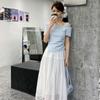 Dulce Traje de Falda de Cintura Alta con Camiseta de Manga Corta Off-Shoulder Reductor de Edad para Mujer Conjunto de Dos Piezas Estilo Puro Lustre Nuevo Verano 2025