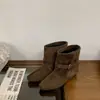 Botas curtas quadradas retrô com salto para mulheres, botas de calça versáteis com fivela para outono e inverno de 2026, botas estilo Martin, botas de montaria