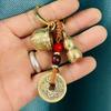 Yanwu 2025 Nuevo Estilo Chino Calabaza de Cobre Moneda de los Cinco Emperadores Llavero Colgante Pixiu Set de Regalo para Eventos de Negocios