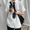 Camisa blanca de manga larga para hombre, estilo universitario japonés, minimalista y fresca, corte holgado, estilo urbano moderno, uniforme DK, camisa de clase