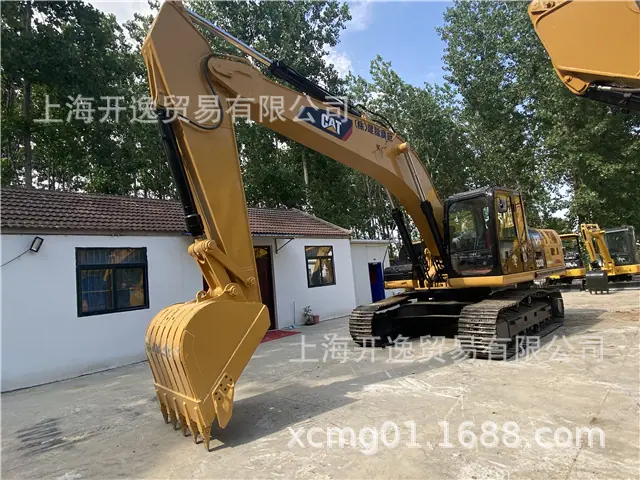 excavator (224)